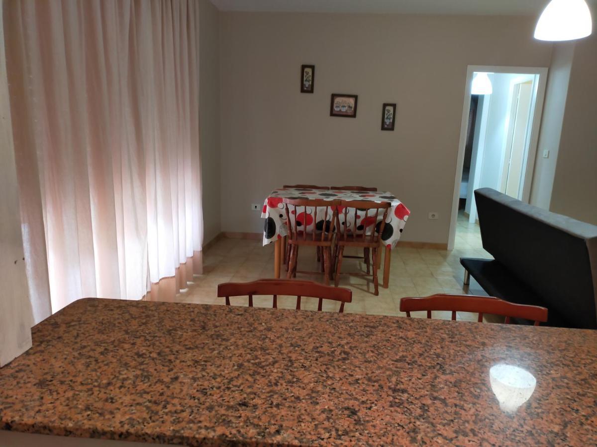 Casa Portela Apartamentos A Revolta Luaran gambar